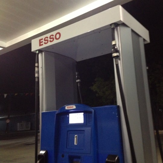 Esso On The Run Mackey Street