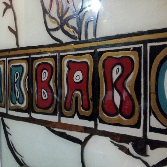 Das Foto wurde bei Bárbaro Bar | Bar o Bar von Erililie am 2/9/2013 aufgenommen