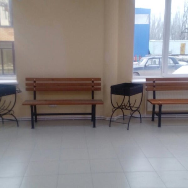 Прокальщик на печах. Металлист качканар. Магазин металлист таганрог. Золушка металлист самара колбаса. Зао металлист.