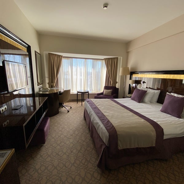 Foto diambil di Crowne Plaza oleh Ruslan S. pada 6/3/2021