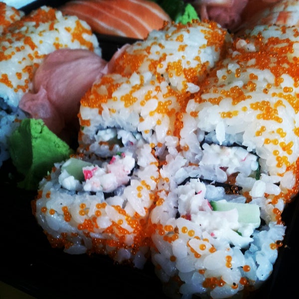 Das Foto wurde bei Sushi&#39;n&#39;Roll von Tiina R. am 5/29/2014 aufgenommen