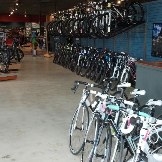 Beacon Cycling \u0026 Fitness - Northfield, NJ