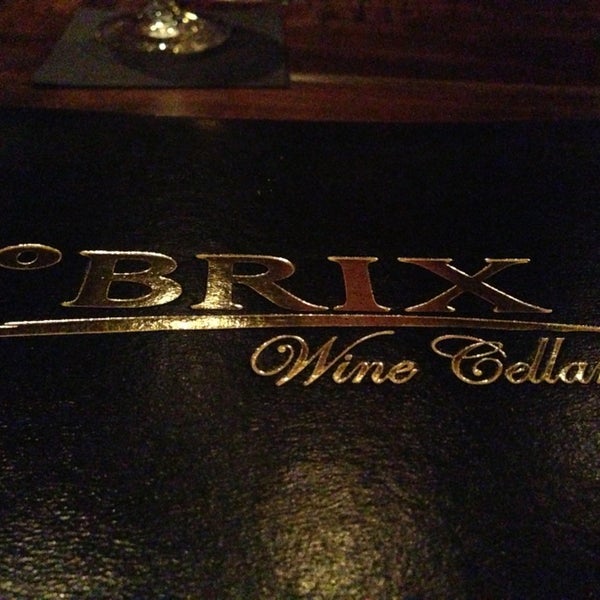รูปภาพถ่ายที่ Brix Wine Cellars &amp; Restaurant โดย CJT เมื่อ 1/27/2013
