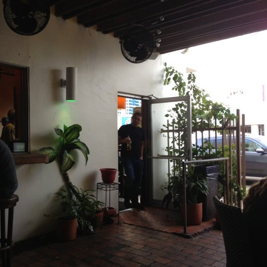 12/8/2012 tarihinde Olesia A.ziyaretçi tarafından Lime Fresh Mexican Grill'de çekilen fotoğraf