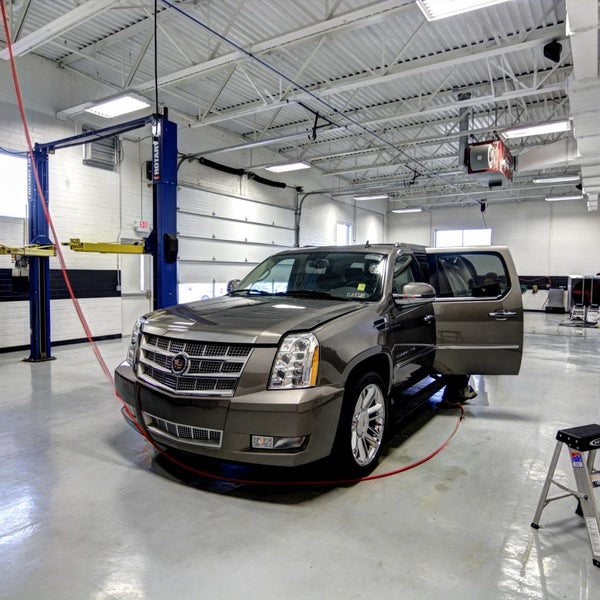 Englewood Cliffs Cadillac Car Dealership