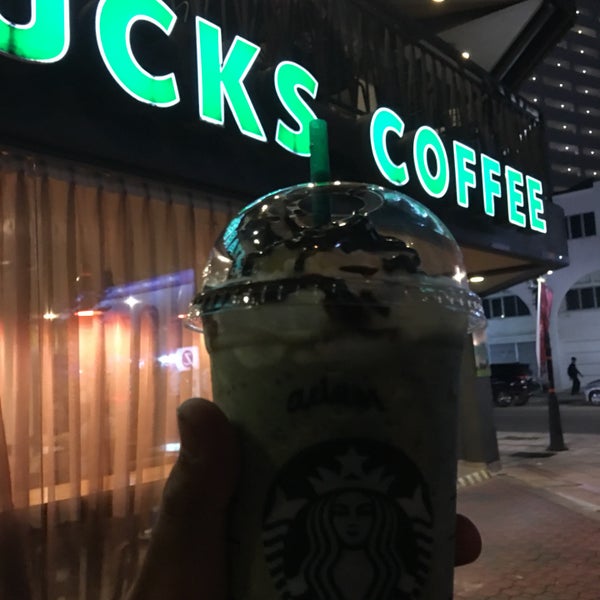 Photo taken at Starbucks by Muhd A. on 8/16/2018