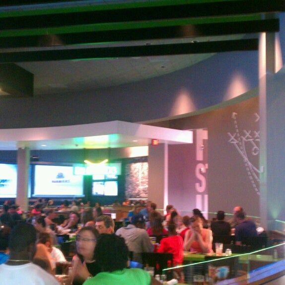 Photo taken at Dave &amp; Buster&#39;s by Tom T. on 7/20/2013
