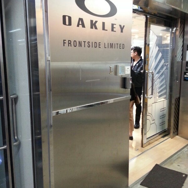 Oakley Store, HK - Clothing Store in 