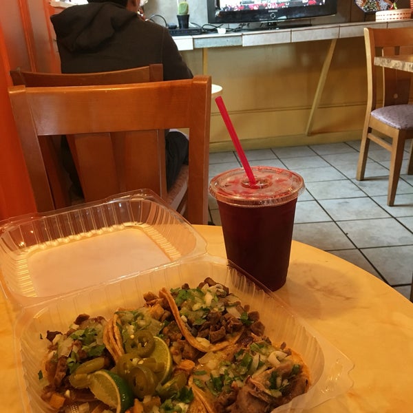 Chile Jalapeño Mexican Restaurant in North Oakland