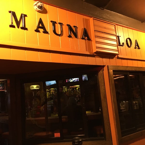 รูปภาพถ่ายที่ Mauna Loa Club โดย Brad K. เมื่อ 2/16/2018
