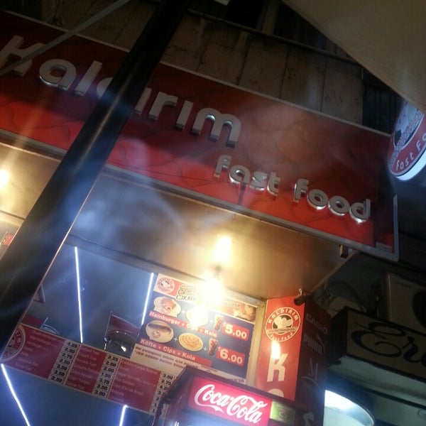Photo taken at Kaldırım Fast Food by Bilal Y. on 5/7/2013