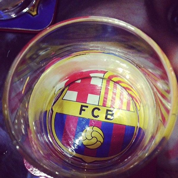 รูปภาพถ่ายที่ Villa Barcelona Cafe โดย 3indubai ع. เมื่อ 5/14/2014