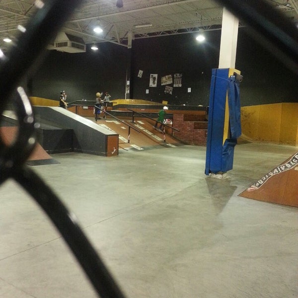 Скейт парк Woodward West