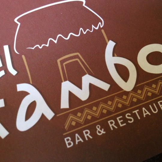 Foto diambil di El Tambo Bar &amp; Restaurante oleh Andressa C. pada 11/23/2012