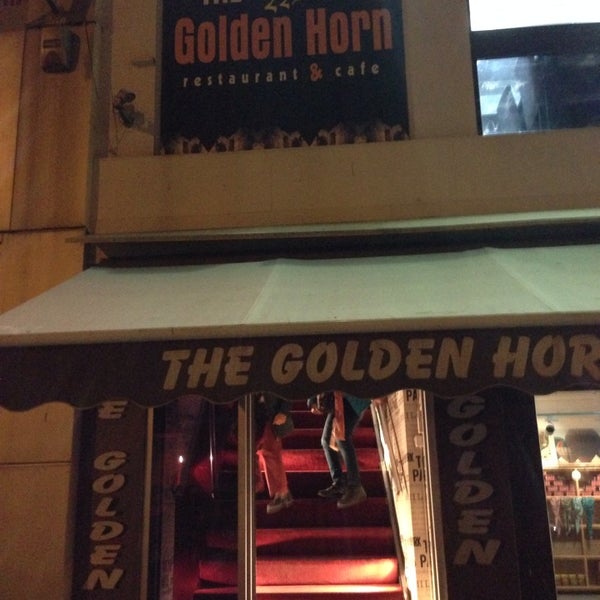 Снимок сделан в The Golden Horn Cafe &amp; Restaurant пользователем Sanggu J. 11/17/2013