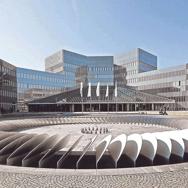 Bmw Fiz Projekthaus Gebaude 19 0 Am Hart Knorrstr 147
