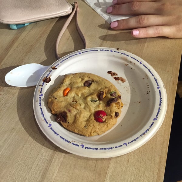 insomnia cookies boston insomnia cookies boston