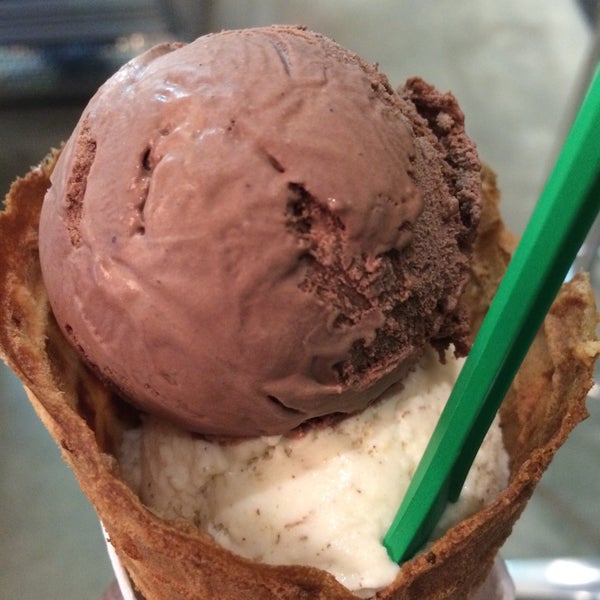 Foto tirada no(a) Glacé Artisan Ice Cream por Anil T. em 4/16/2015