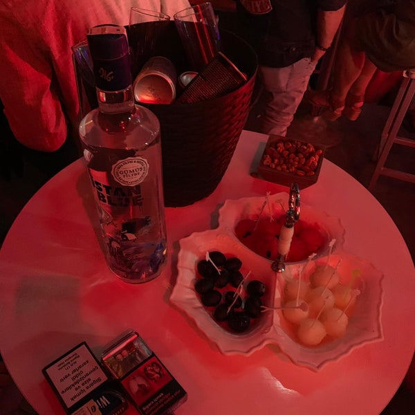 Photo taken at Metin Cocktail Club by ⚜Yeşim👑 on 9/1/2019