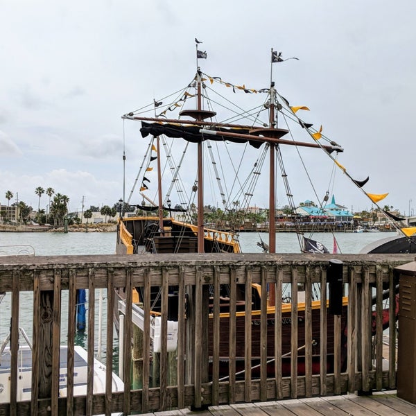 Pirates pub