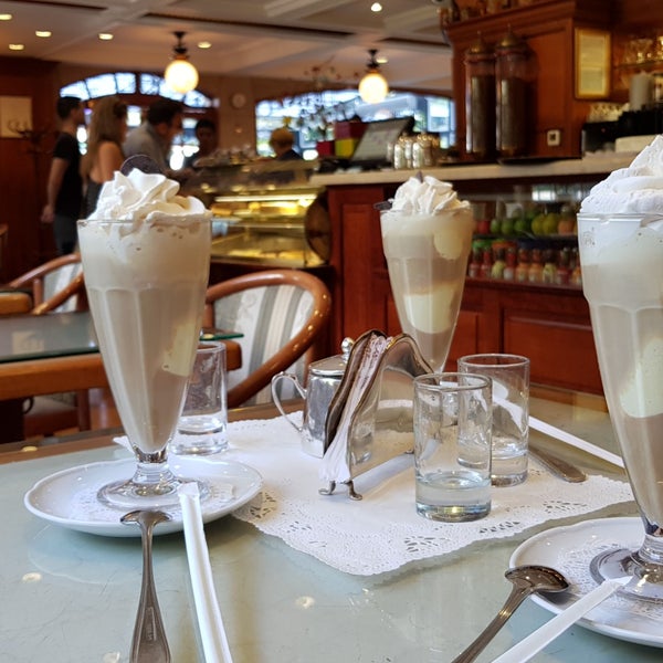 Pastelería Mozart Café