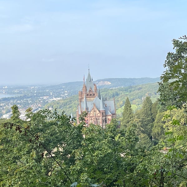 Photo taken at Schloss Drachenburg by Yuki H. on 10/8/2023