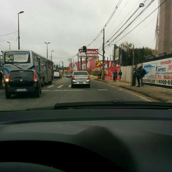 Avenida Piraporinha - Av. Piraporinha