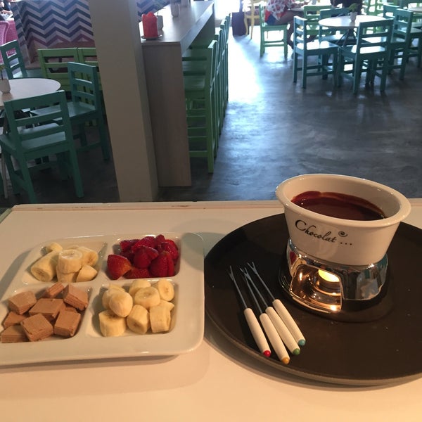 Que puedo decir del fondue... DELICIOSO... ESPECTACULAR, perfecto para compartir con un grupo después de una rica comida y café!