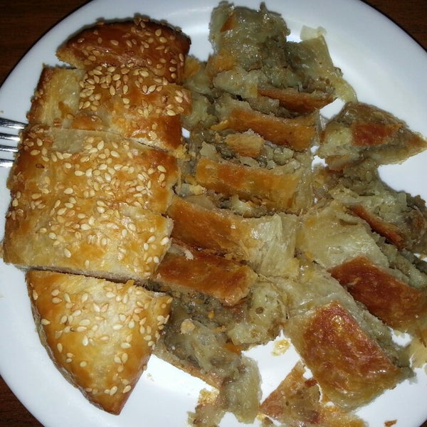 Özen Börek ve Tatlı Evi Anadolu Hisarı Körfez Cd. No4/A