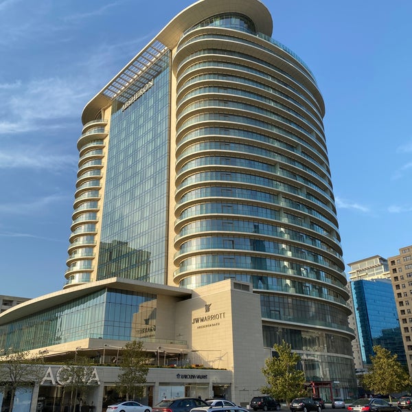 Foto tomada en JW Marriott Absheron Baku  por Mika V. el 9/13/2022
