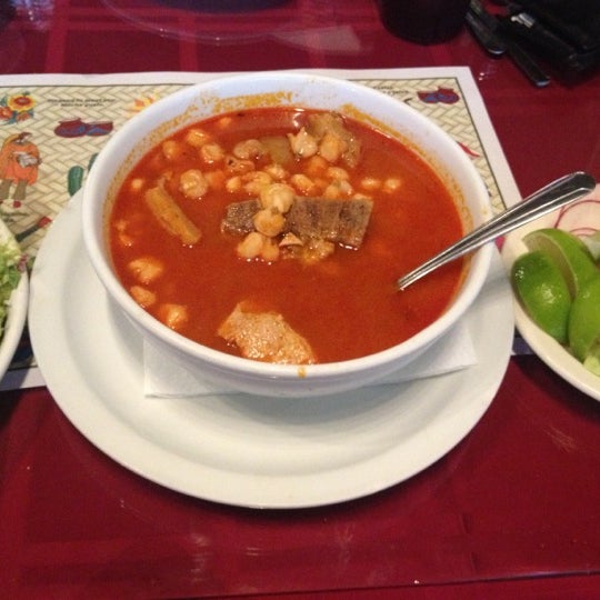 Das Foto wurde bei Ensenada Restaurant and Bar von Matthew M. am 12/1/2012 aufgenommen