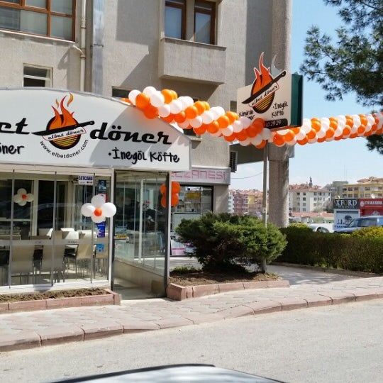 Photo taken at Elbet Döner by Tunç M. on 4/18/2015