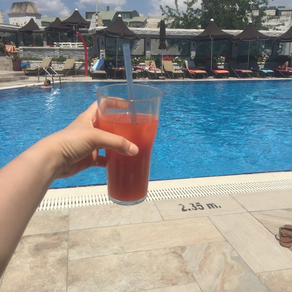 Foto diambil di Cuci Hotel di Mare oleh Yeşim A. pada 7/7/2018
