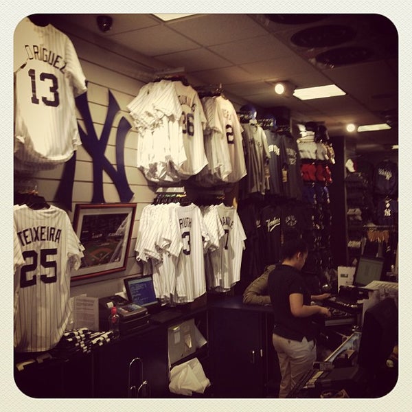 Yankees Clubhouse Sporting Goods Shop In New York