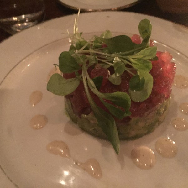 Solid French cuisine at this small restaurant, perfect for a date night. Tuna Tartare with avocado 👌🏻