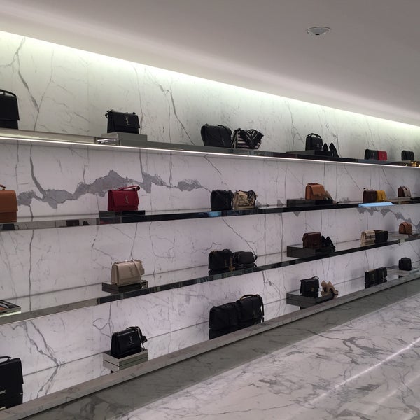 Yves Saint Laurent Madeleine 627 ziyaretcidan 4 tavsiye da foto raflar
