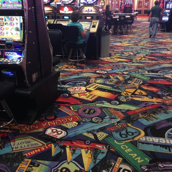 9/20/2013 tarihinde Nadir Z.ziyaretçi tarafından Route 66 Casino Hotel'de çekilen fotoğraf