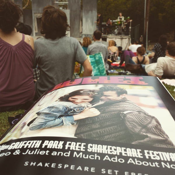 Das Foto wurde bei Griffith Park Free Shakespeare Festival von Richard A. am 6/29/2015 aufgenommen