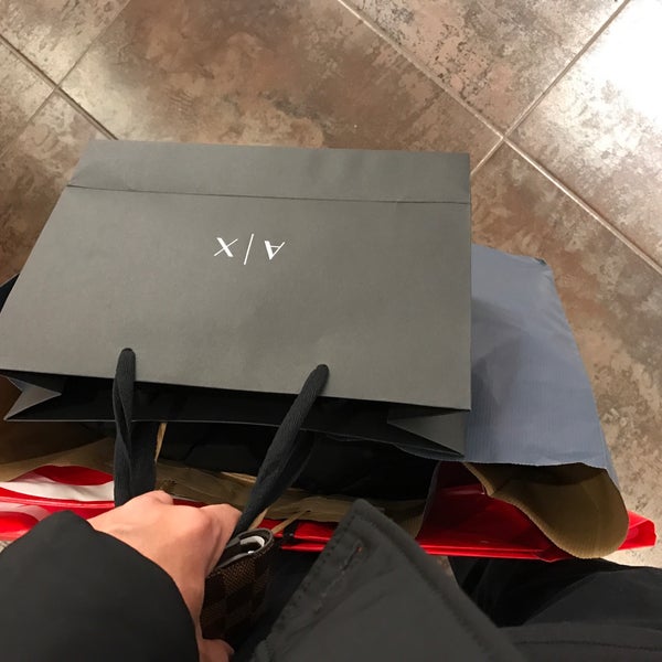 armani exchange queens center