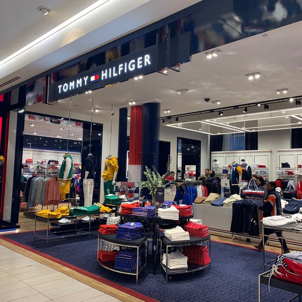 Hilfiger Men's Store - Garment District - 151 W 34th St