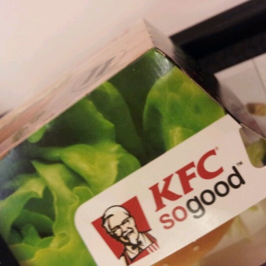 Foto tomada en KFC  por Dơi T. el 1/4/2013