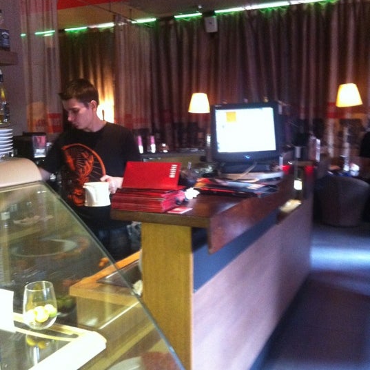 Das Foto wurde bei Moskva lounge cafe von Katyusha K. am 10/13/2012 aufgenommen
