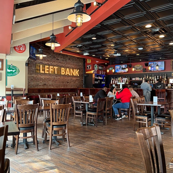 Photo taken at Left Bank Burger Bar by Josh R. on 4/4/2022