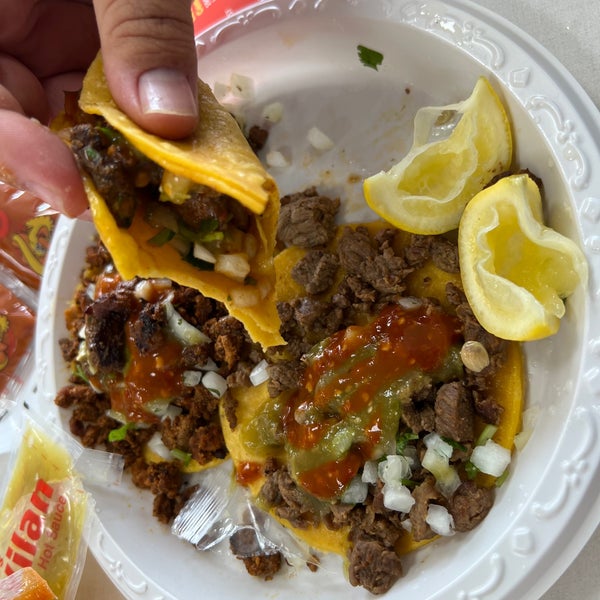 Tacos El Gavilan Mexican Restaurant in Downey