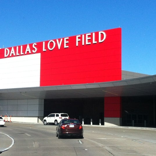 Foto diambil di Dallas Love Field (DAL) oleh Clayton M. pada 11/12/2012