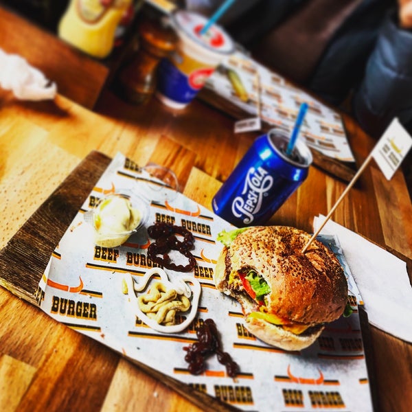 1/19/2017 tarihinde Büşra B.ziyaretçi tarafından Beef Burger'de çekilen fotoğraf