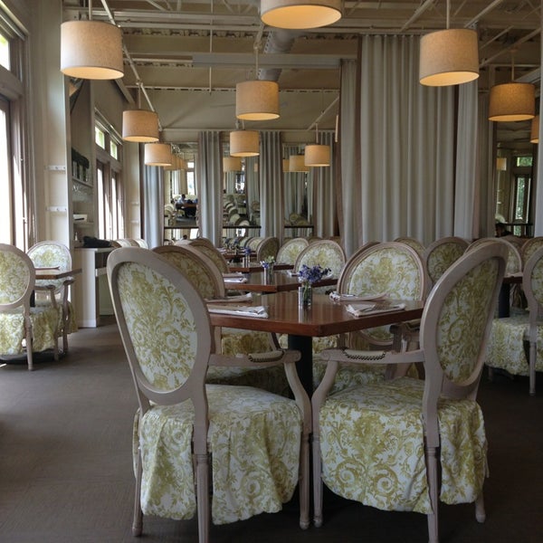 Print Works Bistro 52 tips