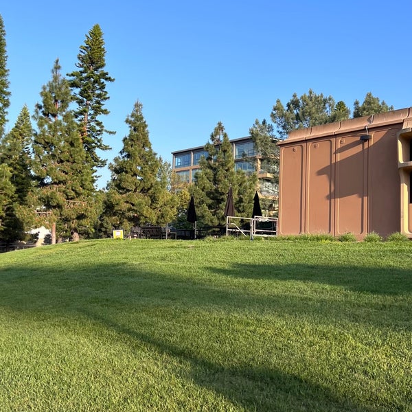 Foto tirada no(a) University of California, Irvine Extension por Yasser em 4/30/2022