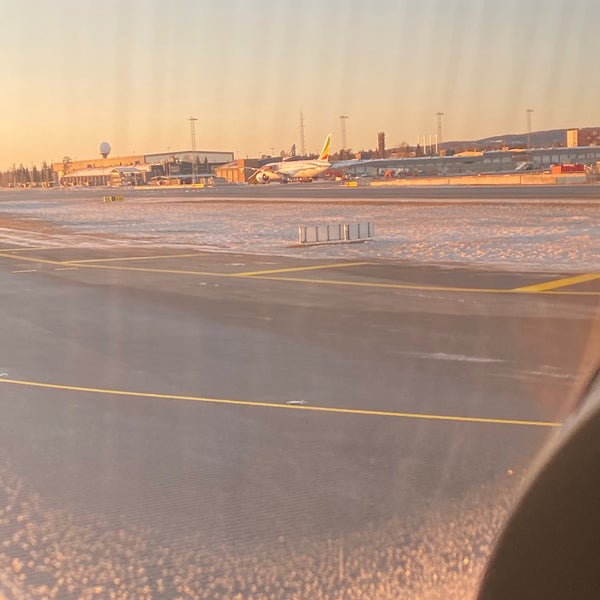 Foto tomada en Aeropuerto de Oslo (OSL)  por Mellingsater el 1/4/2020