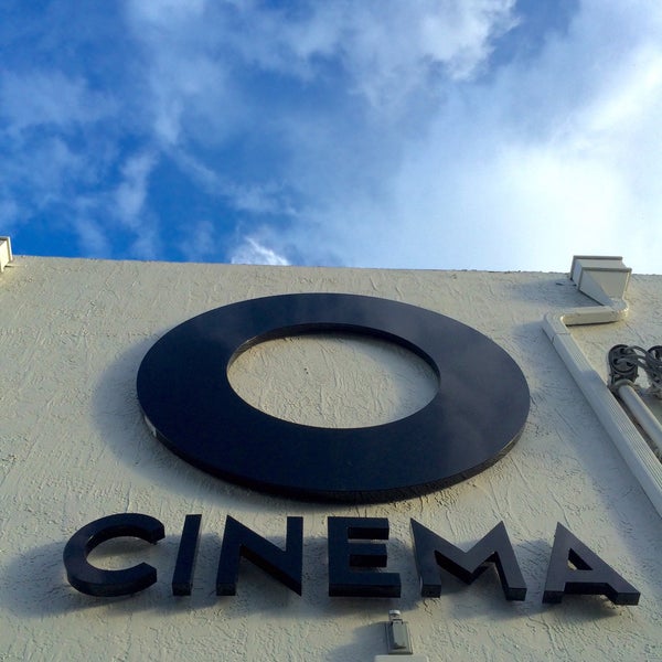 รูปภาพถ่ายที่ O Cinema Wynwood โดย Bruno A. เมื่อ 7/3/2015